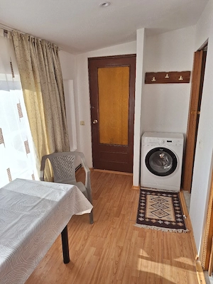 Gatsonieră in vilă mobilată utilată utilități incluse 300 euro lună