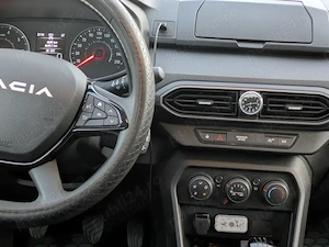Dacia Sandero 1.0 TCE 90 CP 2024 - imagine 3