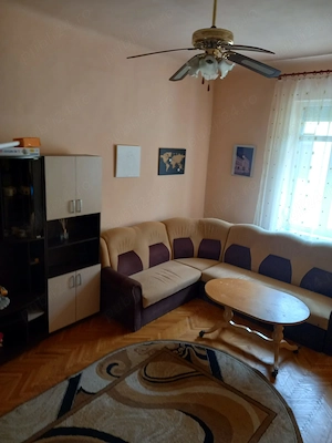 Proprietar vând apartament 3 camere decomandate zonă liniștită cu centrală pe gaz zona iozefin! - imagine 6