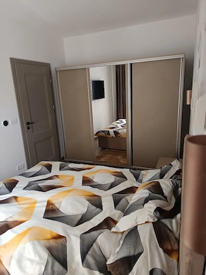 Închiriez apartament in regim hotelier  - imagine 3