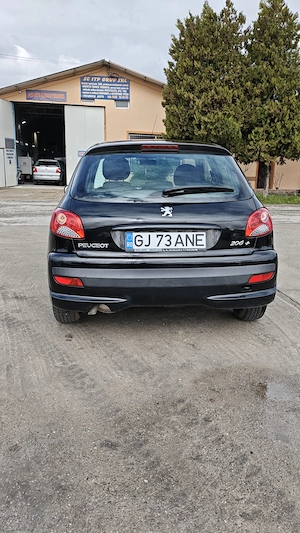 Peugeot 206+,an 2010 - imagine 5