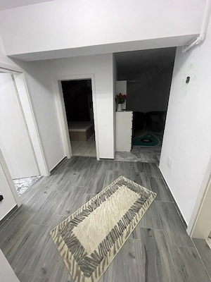 Închiriez apartament cu 3 camere - imagine 5