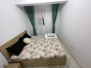 Închiriez apartament cu 3 camere - imagine 3