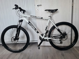 Bicicleta MTB aluminiu  roți 26