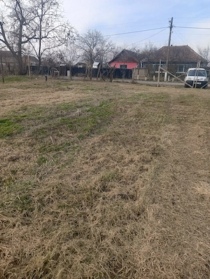 Loc de casă la 20 km de Oradea  - imagine 2