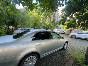 Volkswagen Jetta 1.6 Benzină  - imagine 3