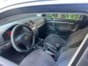 Volkswagen Jetta 1.6 Benzină  - imagine 6