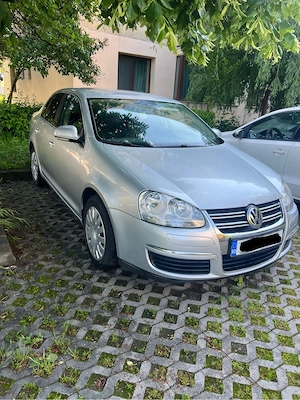 Volkswagen Jetta 1.6 Benzină  - imagine 2