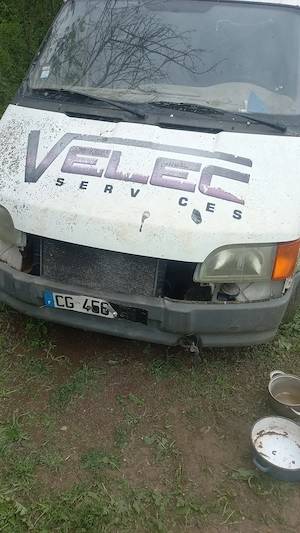 Dezmembrez Ford transit motor 2,5 an 1997
