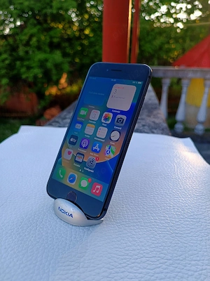 iphone 8 Space Gray - 64 gb memorie - husa cadou