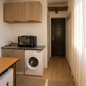 Cameră de Cămin Renovată de Vânzare || Zonă Centrală || 12mp - imagine 2