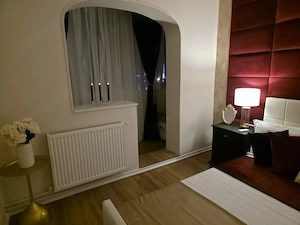 Apartament Lux 3 Camere Centrală Proprie Zona Cetății  - imagine 2