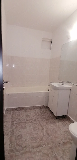 Spatiu parter 40mp decomandat Liber nemobilat neutilat Garsoniera Cf1S Romancierilor Plaza Romania  - imagine 8