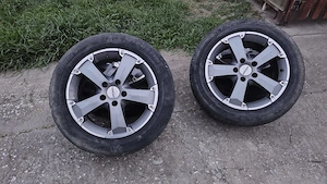 vand 4 cauciucuri 