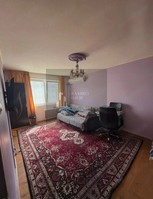 2 camere decomandat 3 minute METROU  Aparatorii Patriei
