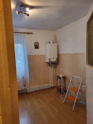 Apartament cu 2 camere, în Suceava, zona George Enescu, la parter, de vânzare - imagine 2