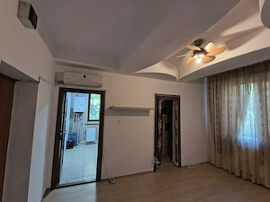 Apartament cu 2 camere in cartier Aviatorilor Deveselu - imagine 2