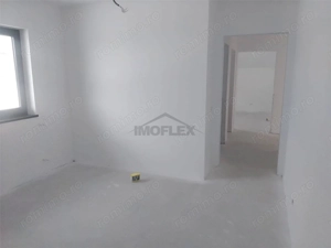 Apartament de vanzare - La Stejari - imagine 13