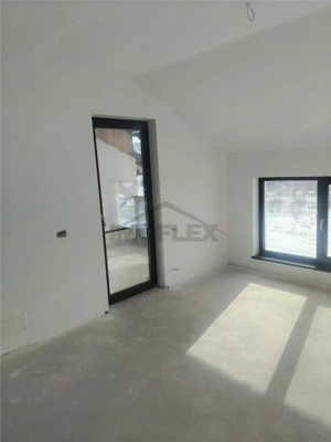 Apartament de vanzare - La Stejari - imagine 19