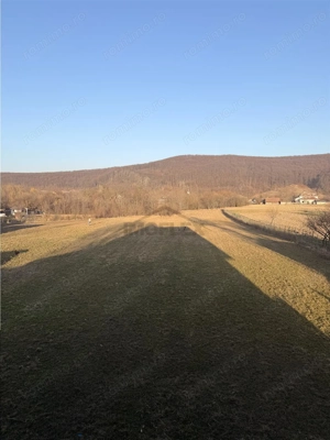Vil #259;  #238;n P #259;tr #259;u #539;i + 8400mp teren - imagine 17