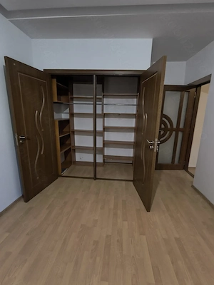 Apartament cu 2 camere in cartier Aviatorilor Deveselu - imagine 7