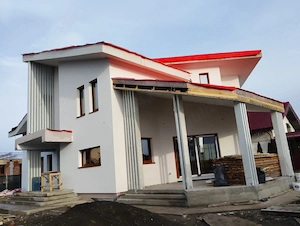 Meseriași cu experiență renovam apartamente, case si spatii comerciale 