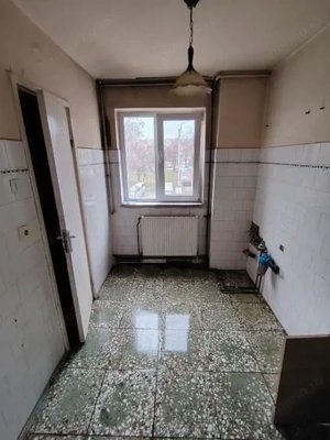 Apartament 2 Camere, Zona Cetatii, Etaj 1, Boxa inscrisa CF, Necesita renovare - imagine 4
