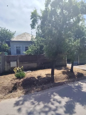 Se vinde casă în Coșoveni, Dolj – 75.000 € ușor negociabil 741 mp teren - imagine 4
