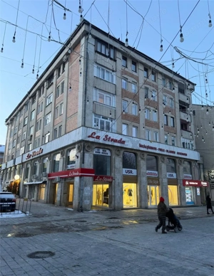 Spatiu comercial ultracentral cu vitrine
