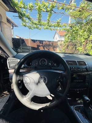 Vând Mercedes e-class 2.2 Diesel - imagine 8