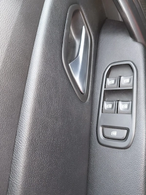 Vând  dacia duster dci prestige - imagine 4