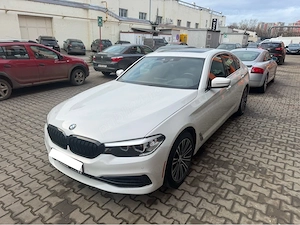 2020 BMW G30 530i Xdrive 2.0 benzina 252 cp - imagine 4