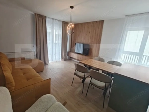 Apartament 3 camere, 67mp, la cheie 2 bai,terasa, parcare, zona Cetatii