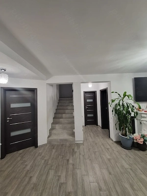 Vila 5 camere Paulesti - imagine 3
