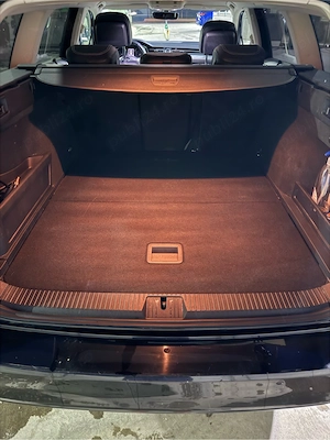 vand passat b8 variante cu e class2018 plus diferenta - imagine 8