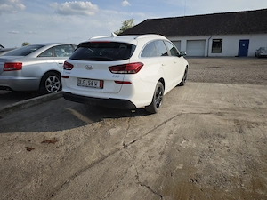 Vând sau Schimb Hyundai i30 CW 2019, 1.6 CRDi 136 CP   Manuală   212.000 km  - imagine 5