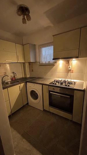 Închiriez apartament 2 camere 