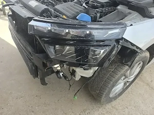 far skoda kamiq stângă  - imagine 5