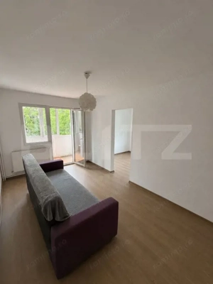 Apartament 3 camere semidecomandat, 50 mp, etaj 2, zona Dambul Pietros