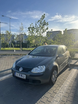 Vand VW Golf 5 - stare buna - 2700  - imagine 3
