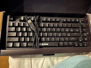Vand tastatura de gaming scorpion
