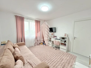 Apartament cu 3 camere dressing si debara in Giroc. - imagine 8