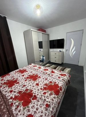Vanzare Apartament 2 Camere Decomandat Bd.Alexandru Obregia - imagine 3