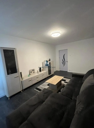 Vanzare Apartament 2 Camere Decomandat Bd.Alexandru Obregia - imagine 2