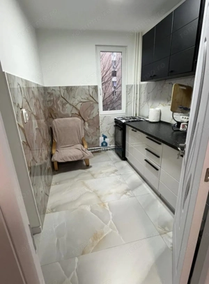 Vanzare Apartament 2 Camere Decomandat Bd.Alexandru Obregia - imagine 5