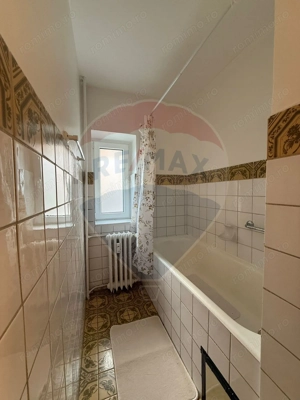 Apartament 3 camere ultracentral, Bd Unirii 31, vedere spre fantani - imagine 9