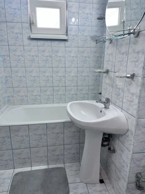 APARTAMENT 3 CAMERE I DECOMANDAT I 65 MP I MOBILAT CETATE BULEVARD  - imagine 3