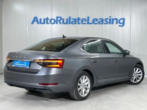 Skoda Superb - imagine 3