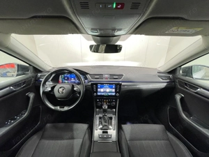 Skoda Superb - imagine 8
