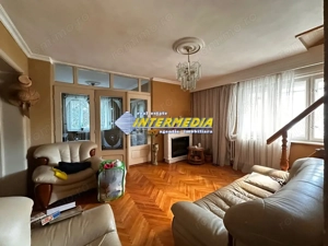 Casa 460 mp constr. D+P+1+M cu 426 mp teren CETATE Alba Iulia Lidl Curte Asfalt  - imagine 2